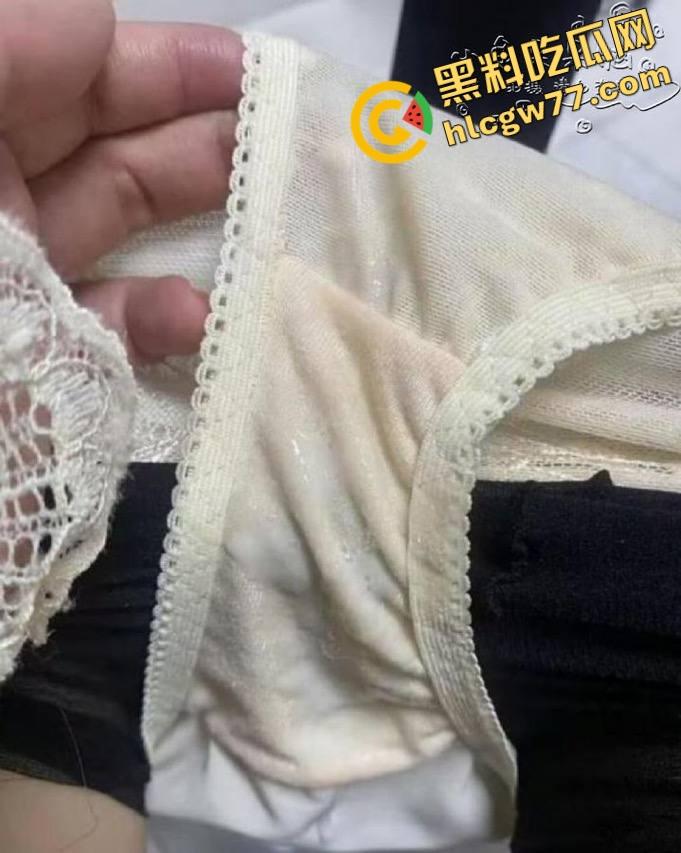 二次元【小鱼呆呆】脑户外露出,Lo装萝莉嘴甜骚货,穿JK被金主野战爆操,小白虎嫩得发光! 第18张 二次元【小鱼呆呆】脑户外露出,Lo装萝莉嘴甜骚货,穿JK被金主野战爆操,小白虎嫩得发光! 第18张