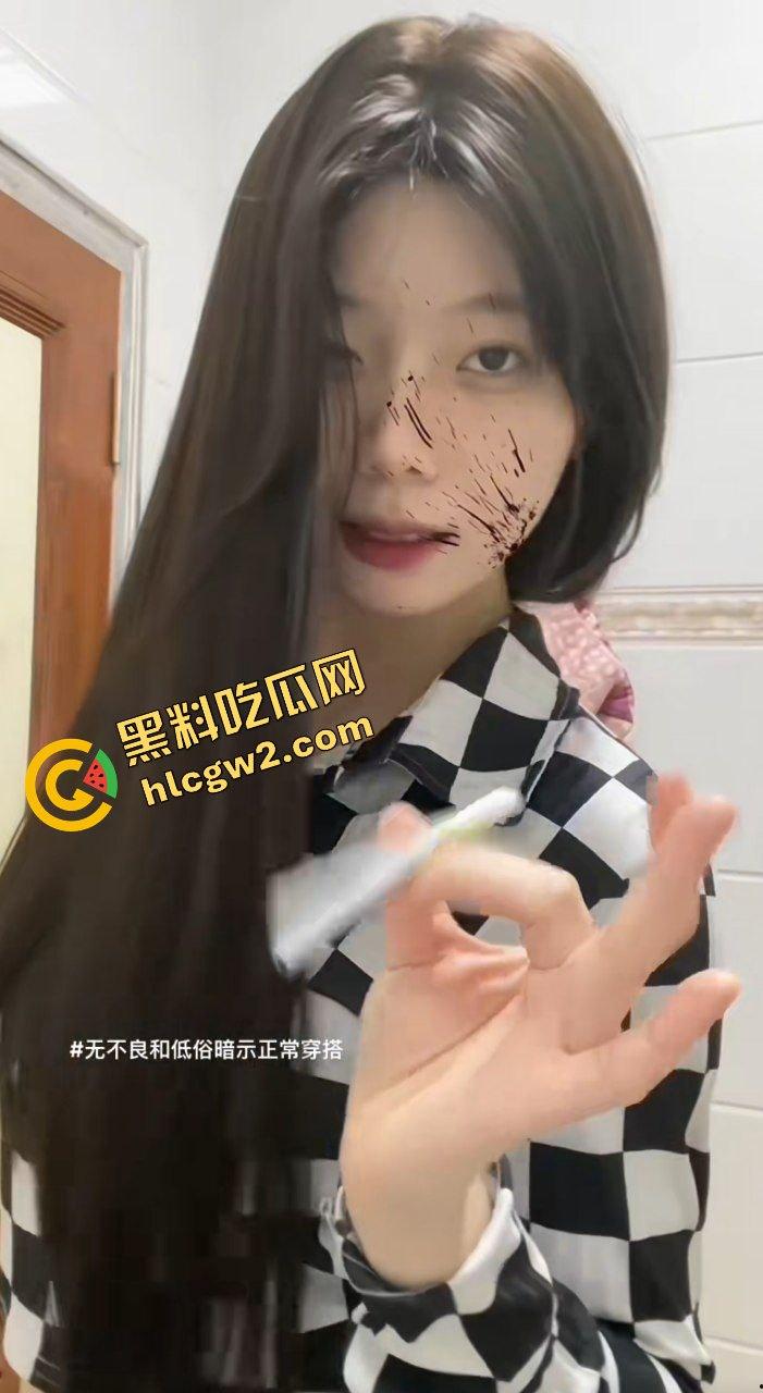 抖音极品尤物氛围感女神『绝缘体』炮台身材风骚至极 趴床淫叫直插骚穴！独家曝光！  第6张