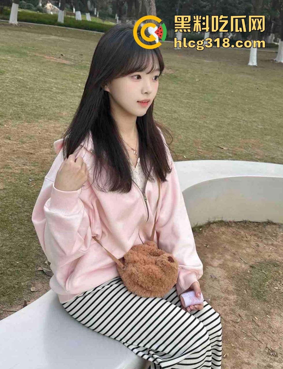 深圳18岁毕业嫩妹刚毕业就当鸡,张口就5000包夜,2500连口都不给,瓜友砸钱要曝光小辣鸡! 第11张 深圳18岁毕业嫩妹刚毕业就当鸡,张口就5000包夜,2500连口都不给,瓜友砸钱要曝光小辣鸡! 第11张