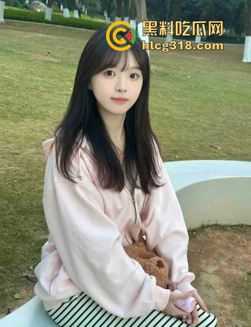 深圳18岁毕业嫩妹刚毕业就当鸡,张口就5000包夜,2500连口都不给,瓜友砸钱要曝光小辣鸡! 第13张 深圳18岁毕业嫩妹刚毕业就当鸡,张口就5000包夜,2500连口都不给,瓜友砸钱要曝光小辣鸡! 第13张