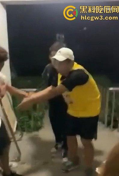 安徽校园内衣大盗现场翻车!臭袜子满地,小伙口味重,偷遍女宿舍内裤,活脱脱现代采花贼! 第6张 安徽校园内衣大盗现场翻车!臭袜子满地,小伙口味重,偷遍女宿舍内裤,活脱脱现代采花贼! 第6张