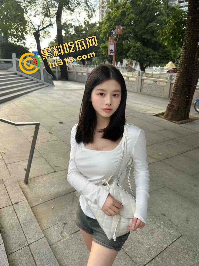 爬个武功山顺手看法老演唱会,群友原本约炮却遇小仙女上头,大鸡巴一夜把人干成恋爱脑,想跑都跑不掉! 第21张 爬个武功山顺手看法老演唱会,群友原本约炮却遇小仙女上头,大鸡巴一夜把人干成恋爱脑,想跑都跑不掉! 第21张