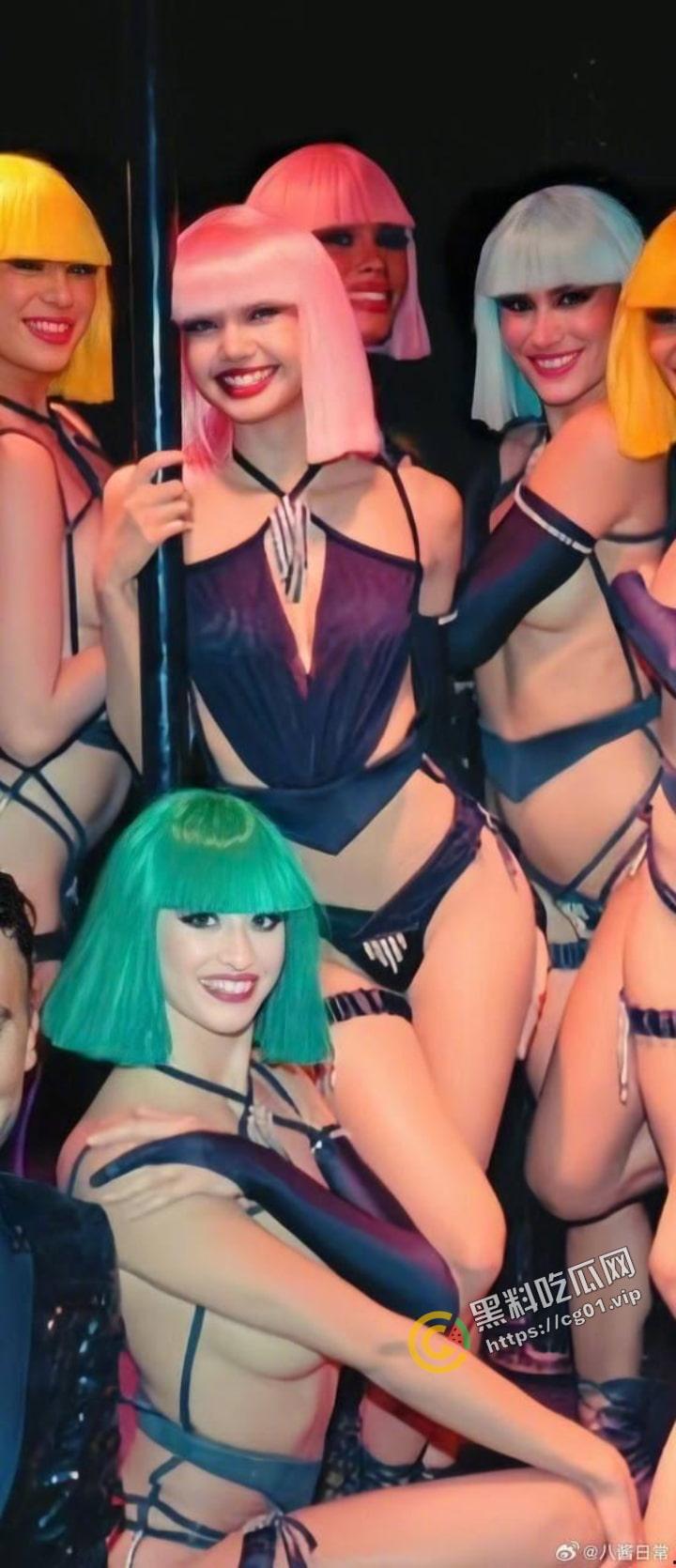 Lisa疯马秀首日现场反馈 脱的只剩内衣和丁字裤 为了取悦富豪疯狂卖弄风骚 第6张 Lisa疯马秀首日现场反馈 脱的只剩内衣和丁字裤 为了取悦富豪疯狂卖弄风骚 第6张