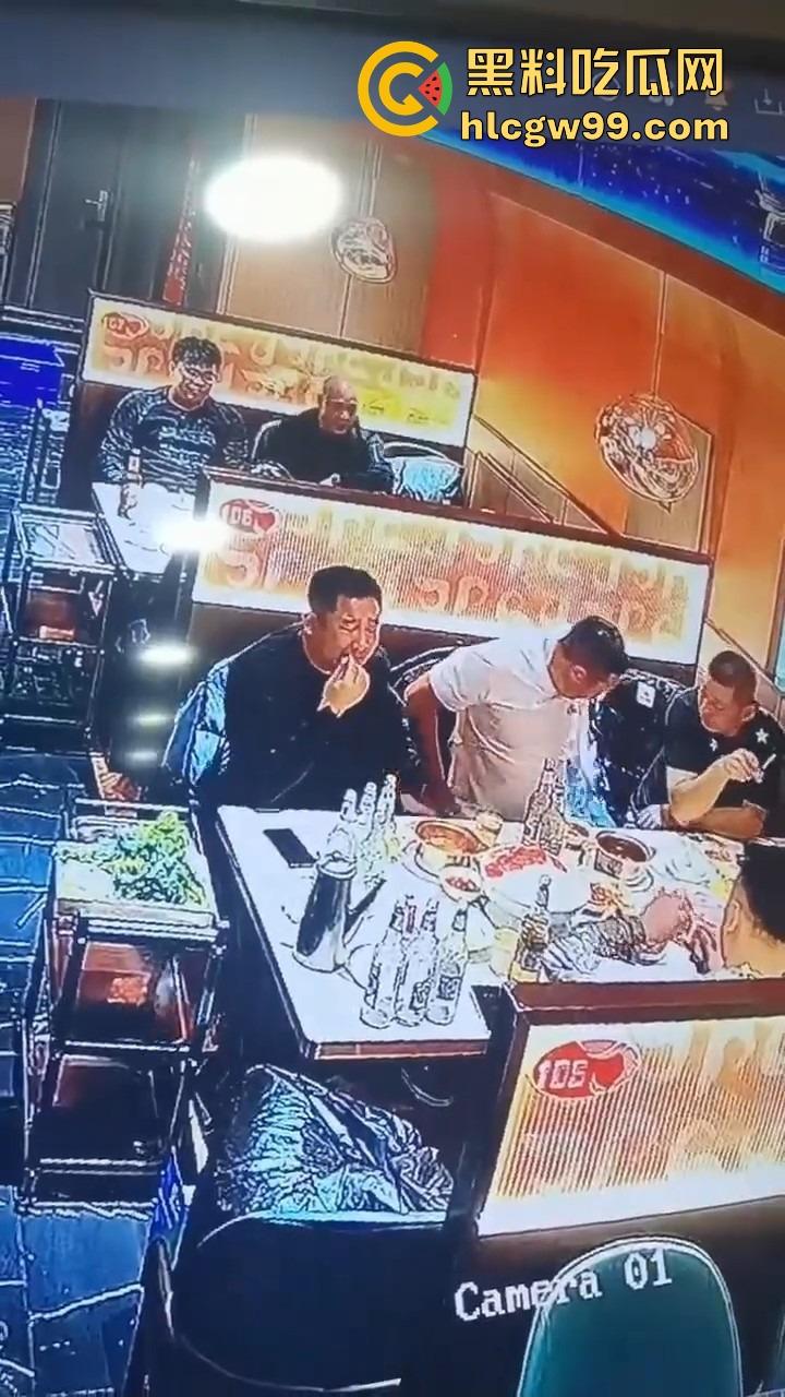 黑龙江密山健晟星期天火锅爆炸性操作，火锅里煮打火机，惊喜套餐还是定时炸弹？过年吃饭吃出爆炸感！  第2张