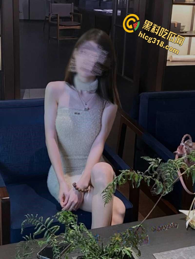 推特调教大神胡爸爸和胡五一,人肉母狗光着屁股在天桥玩露出,主人的任务就没有完不成的! 第1张 推特调教大神胡爸爸和胡五一,人肉母狗光着屁股在天桥玩露出,主人的任务就没有完不成的! 第1张