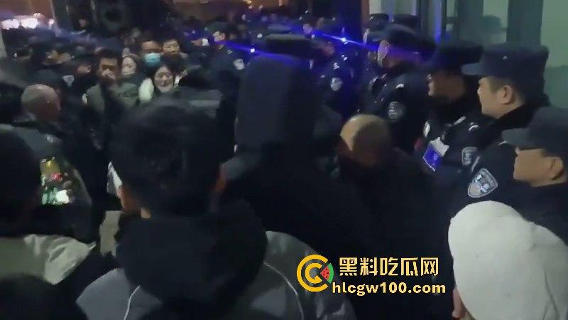 陕西蒲城职业学校学生【党昶鑫】离奇坠楼身亡 身上多处淤青却加急火化 死得不明不白 第9张 陕西蒲城职业学校学生【党昶鑫】离奇坠楼身亡 身上多处淤青却加急火化 死得不明不白 第9张