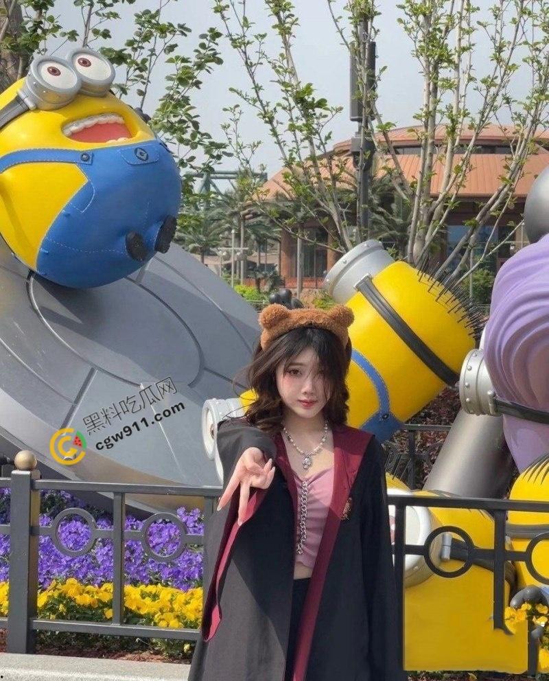 重庆校花【张颖】艳照门揭秘！露脸口交深喉，极品巨乳白嫩肌肤，痴狂滴水窄穴被大鸡巴狂插，淫荡喘息求欢  第3张