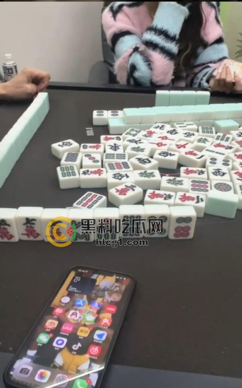 大神约啪大学艺校小仙女，偷拍曝光气质美女的母狗秘密一面！  第5张