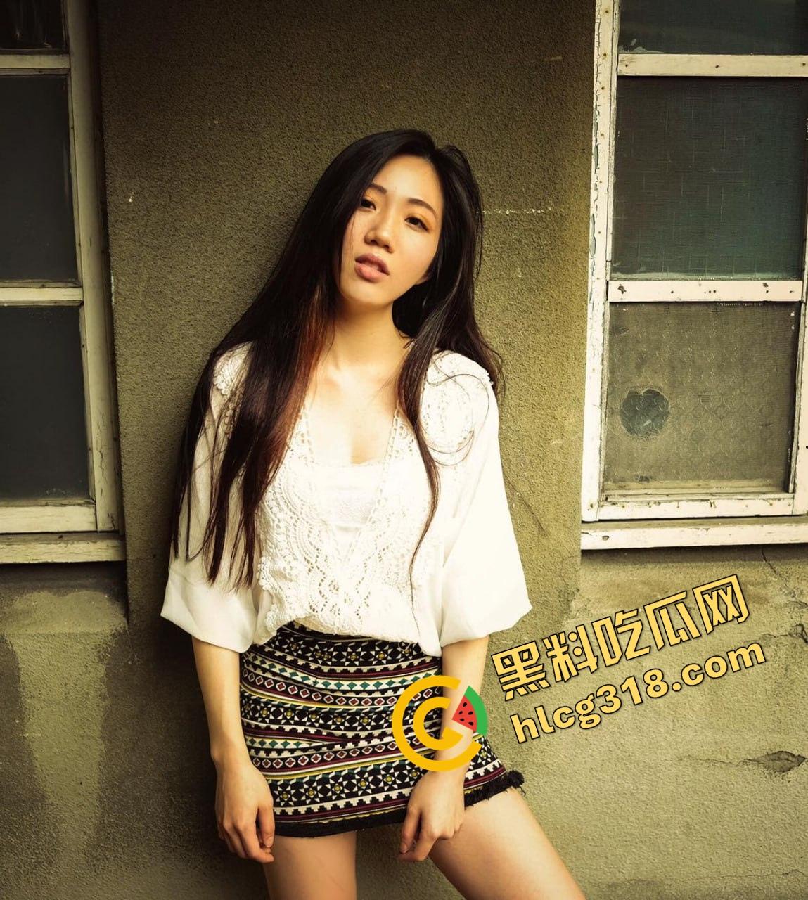 周日约炮敏感肌白丝女大『李延倩』轻揉一下就潮喷，揉两下水喷不停，比吃药还猛这怎么停下来！  第1张