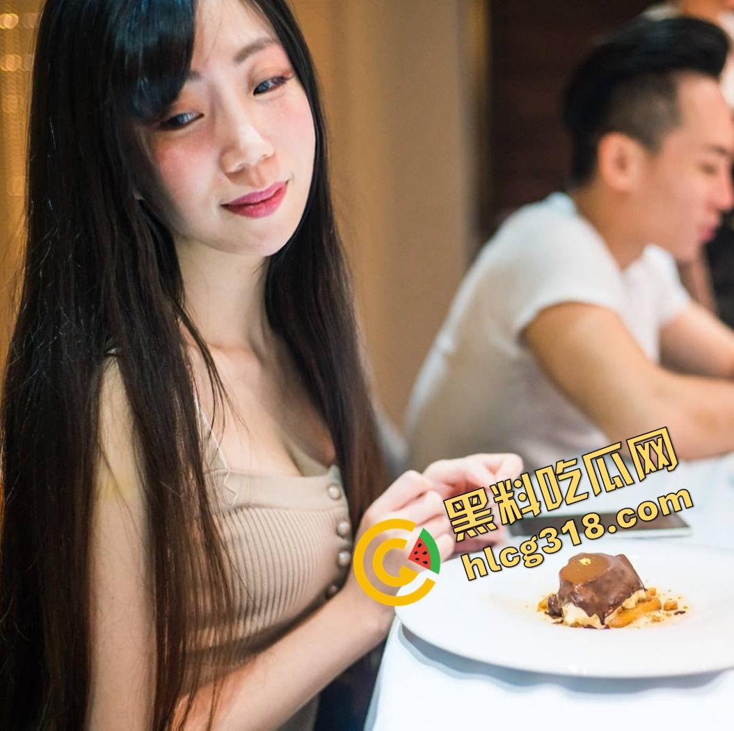 周日约炮敏感肌白丝女大『李延倩』轻揉一下就潮喷，揉两下水喷不停，比吃药还猛这怎么停下来！  第2张