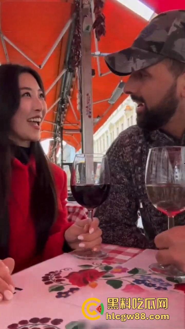 里斯本大奶留学生【胡依冉】街头被老外忽悠回家，共浴吃奶爆操随便玩，巨乳小骚逼被大屌输出！  第1张