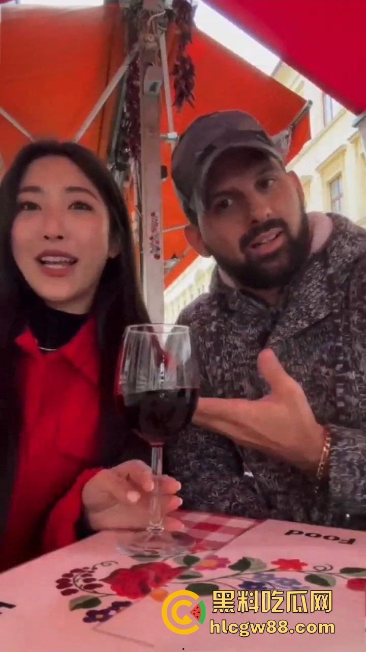 里斯本大奶留学生【胡依冉】街头被老外忽悠回家，共浴吃奶爆操随便玩，巨乳小骚逼被大屌输出！  第3张