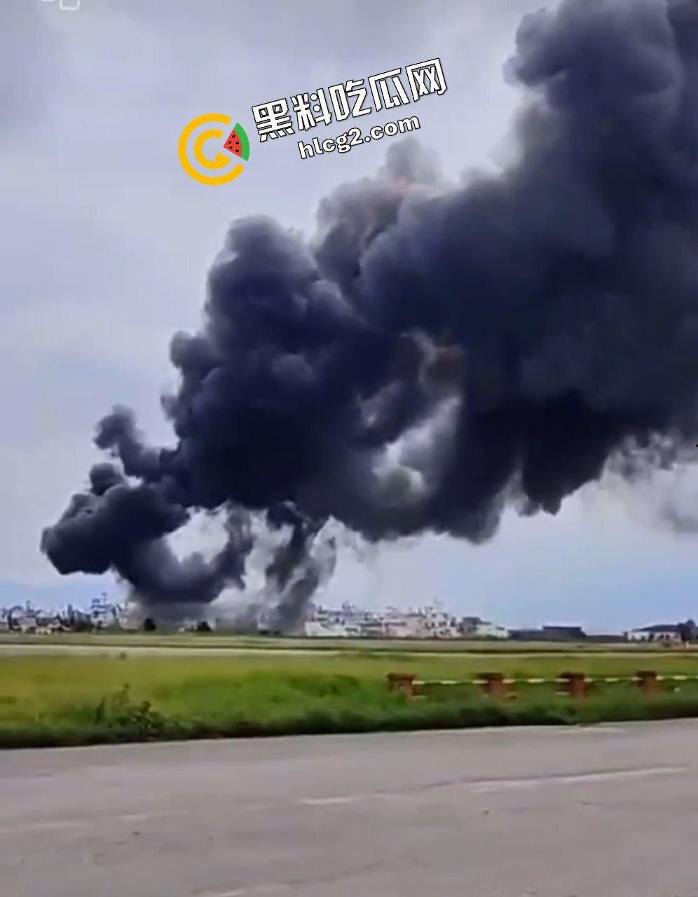7月24日 尼泊尔加德满都机场一客机起飞时坠毁 事故造成22人不幸死亡！  第3张