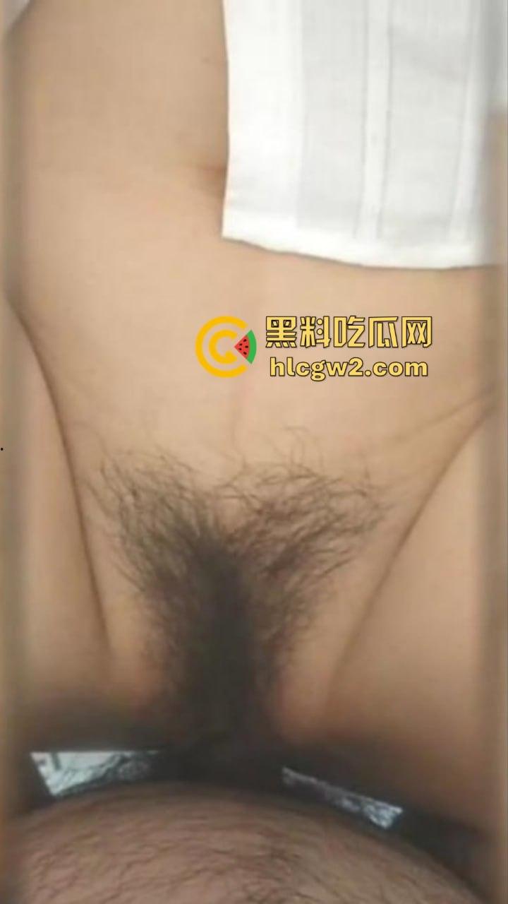 四眼约炮大神牛逼炸了！征服四位寂寞阿姨骑电动车轮番赴约被操，全程对话骚到爆 阿姨们直接抢着被要被上！  第15张