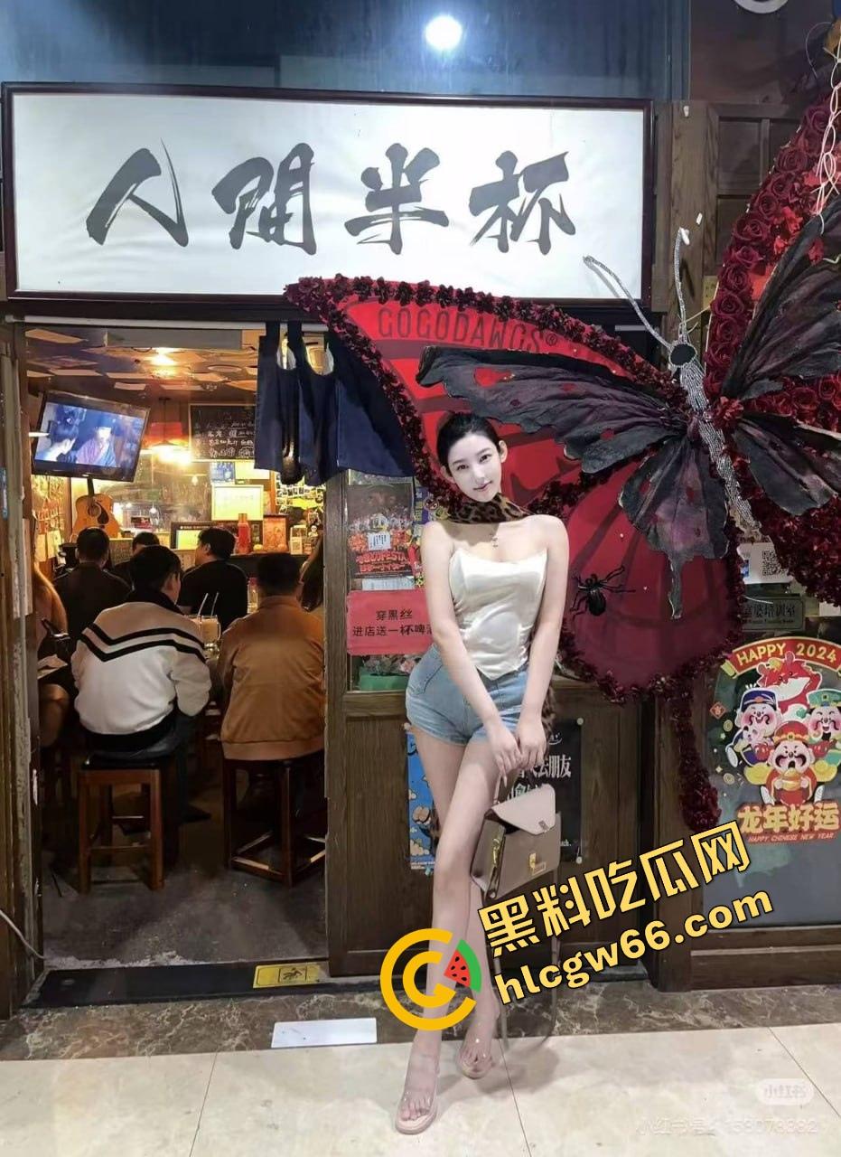 瓜友河南旅游顺路找了个伴游妹子,高铁还没到站就给口爆深喉,整节车厢都是她舔鸡巴的声音! 第3张 瓜友河南旅游顺路找了个伴游妹子,高铁还没到站就给口爆深喉,整节车厢都是她舔鸡巴的声音! 第3张