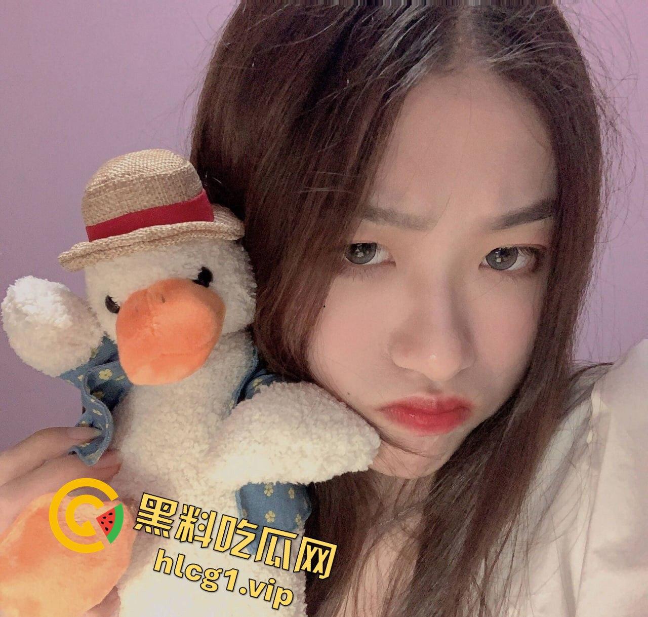 师范学院大二女学生私密自拍云盘外泄！和男友的激情时刻被曝光！  第6张