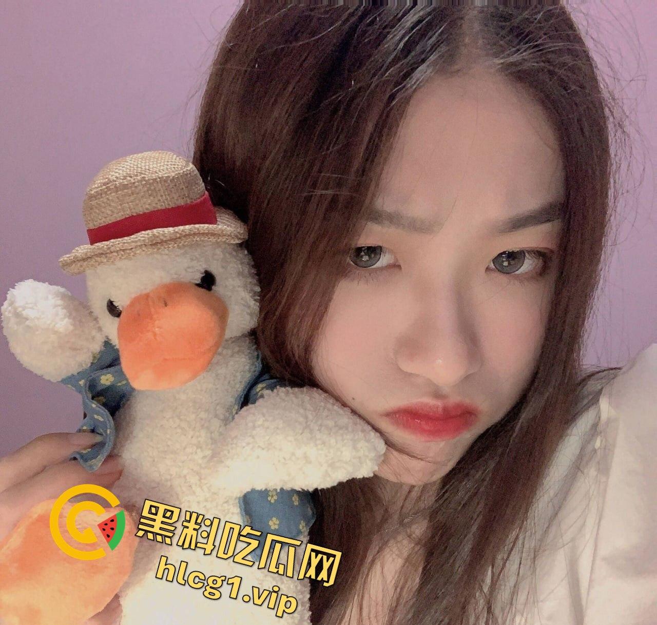 师范学院大二女学生私密自拍云盘外泄！和男友的激情时刻被曝光！  第8张