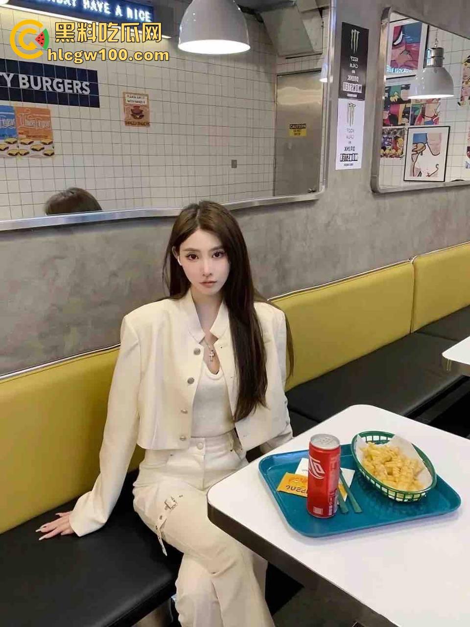 抖音风性爱记录爆火，剪辑大神老公×骚气御姐女友的私密情趣流出，全程呻吟硬到裂开，狼友狂欢在线打分！  第4张