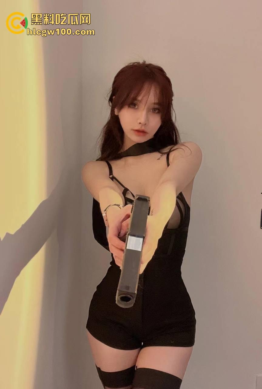 抖音风性爱记录爆火，剪辑大神老公×骚气御姐女友的私密情趣流出，全程呻吟硬到裂开，狼友狂欢在线打分！  第7张