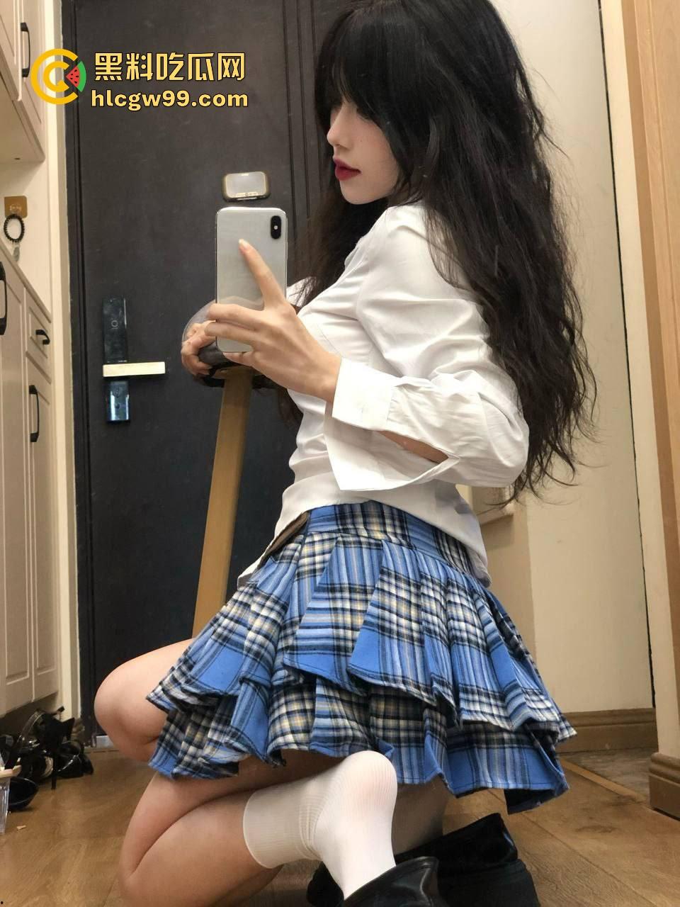 重庆巨乳小母狗『王晓希』独家视频曝光，跪地揉奶跳骚舞，脸穴同框疯狂自慰求主人大鸡巴！  第7张