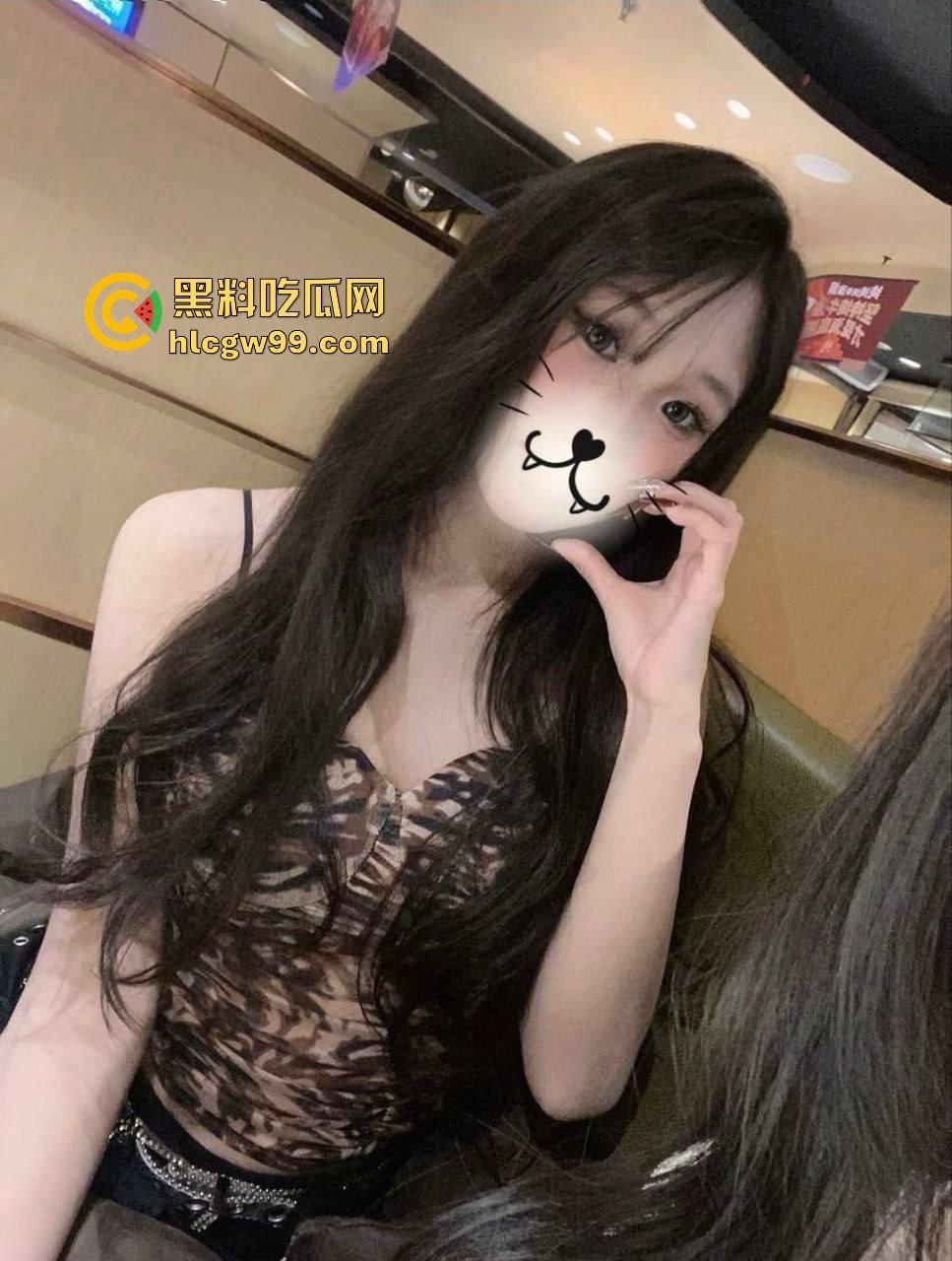 重庆巨乳小母狗『王晓希』独家视频曝光，跪地揉奶跳骚舞，脸穴同框疯狂自慰求主人大鸡巴！  第10张