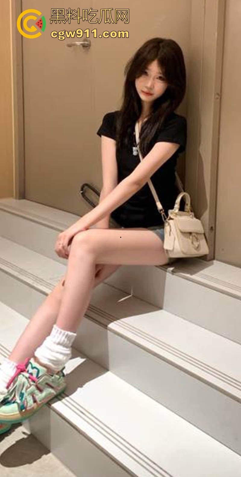 江西工商学院极品学妹【池彦佳】约炮视频曝光，交友不慎约炮渣男无情曝光，深喉口交打桩后入 画面火辣到炸！  第2张