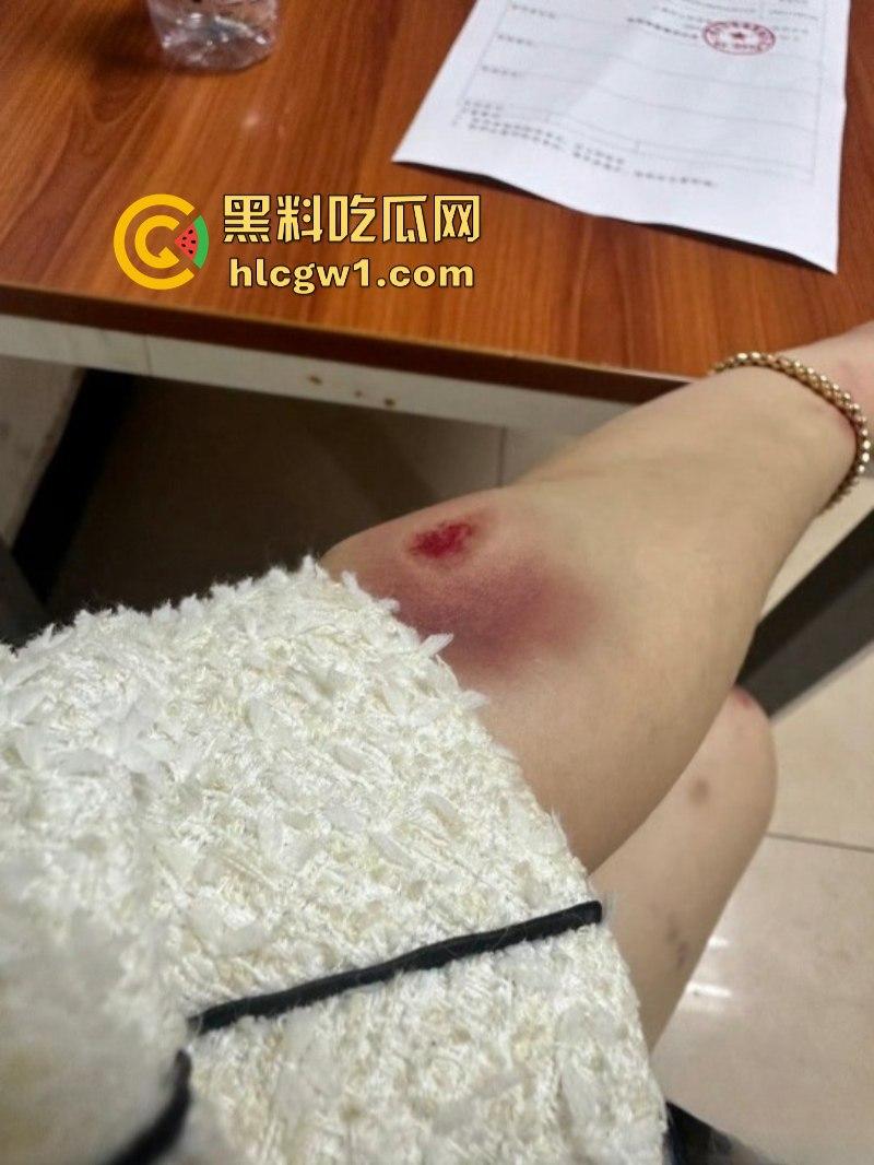 国足队员【贺惯】被爆双飞母女 老少通吃 把人家老妈操得起不来床 牛逼！  第2张