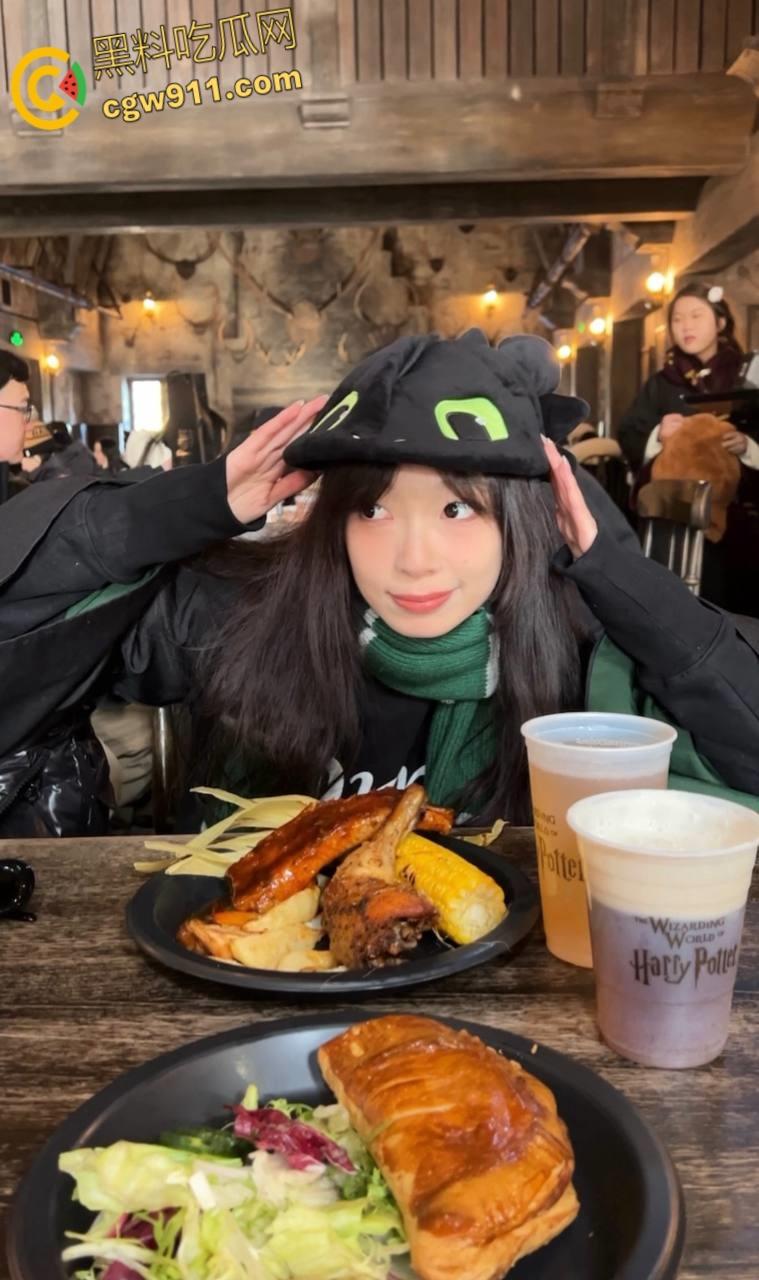 小情侣性爱私拍泄密，被男友滴蜡SM调教，美乳粉穴骑乘榨精，爽到女主高潮娇喘抽搐，全程浪叫不断 !  第2张