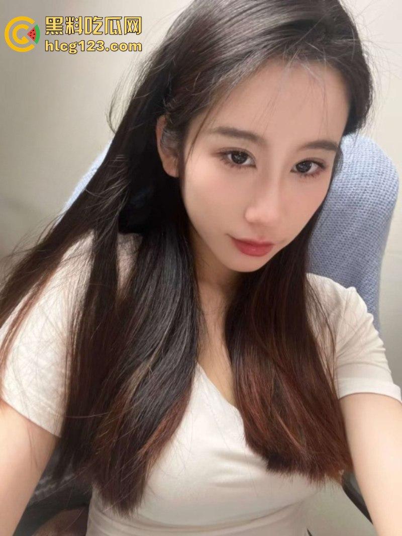 反差健身网红与男友分手后性爱视频遭泄 S身材骚浪母狗 各种工具玩弄 轻微受虐癖  第2张