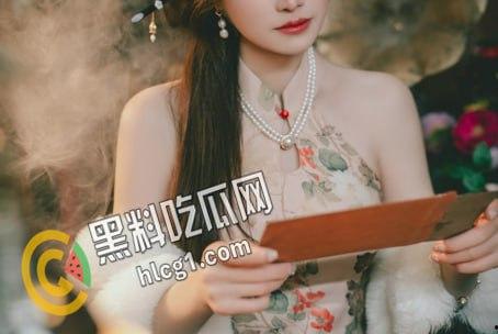 绝美身材大V 鹿八岁baby 旗袍定制私拍现场 极品的身材 绝美的脸蛋 妖娆加妩媚的曲线 真是太顶了  第2张