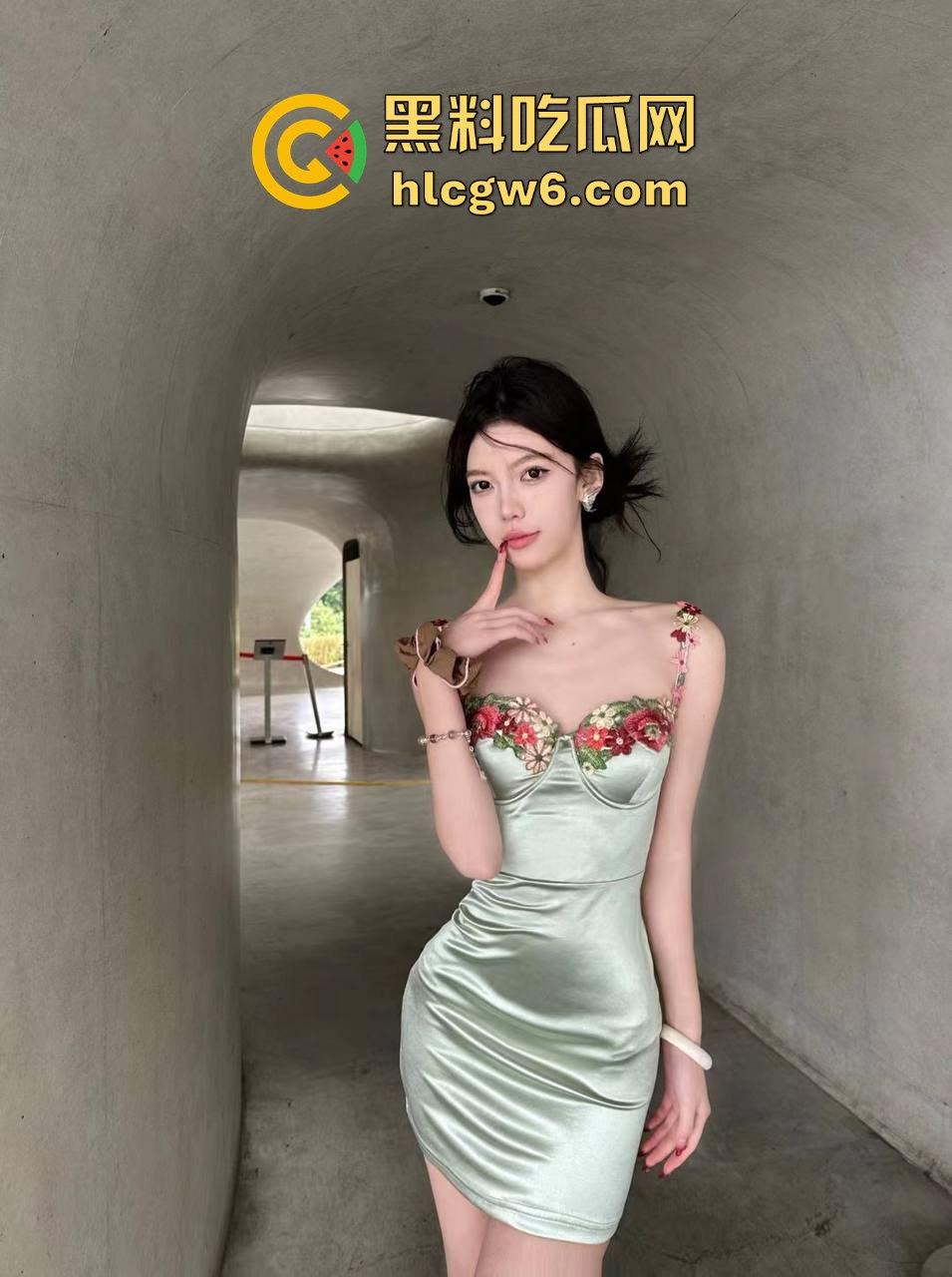 三亚大佬试驾大学生清纯母狗高亚琪！昼夜两张脸，白天乖巧拍照晚上浪翻酒店，骚到让人精盆告急  第8张