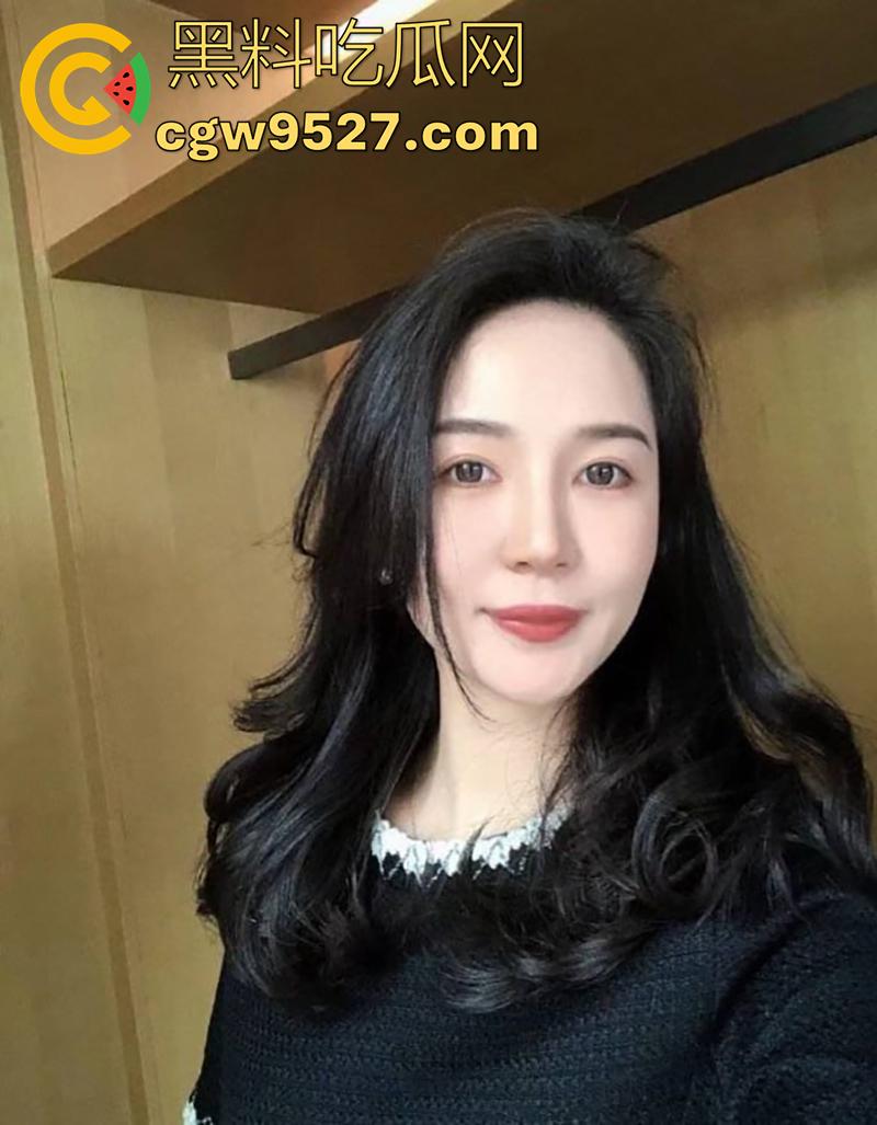 真实乱伦大奶肥臀丈母娘，老丈人外出打工，趁机拿下岳母每日抽插，老婆一走直接开干，太刺激了！  第1张