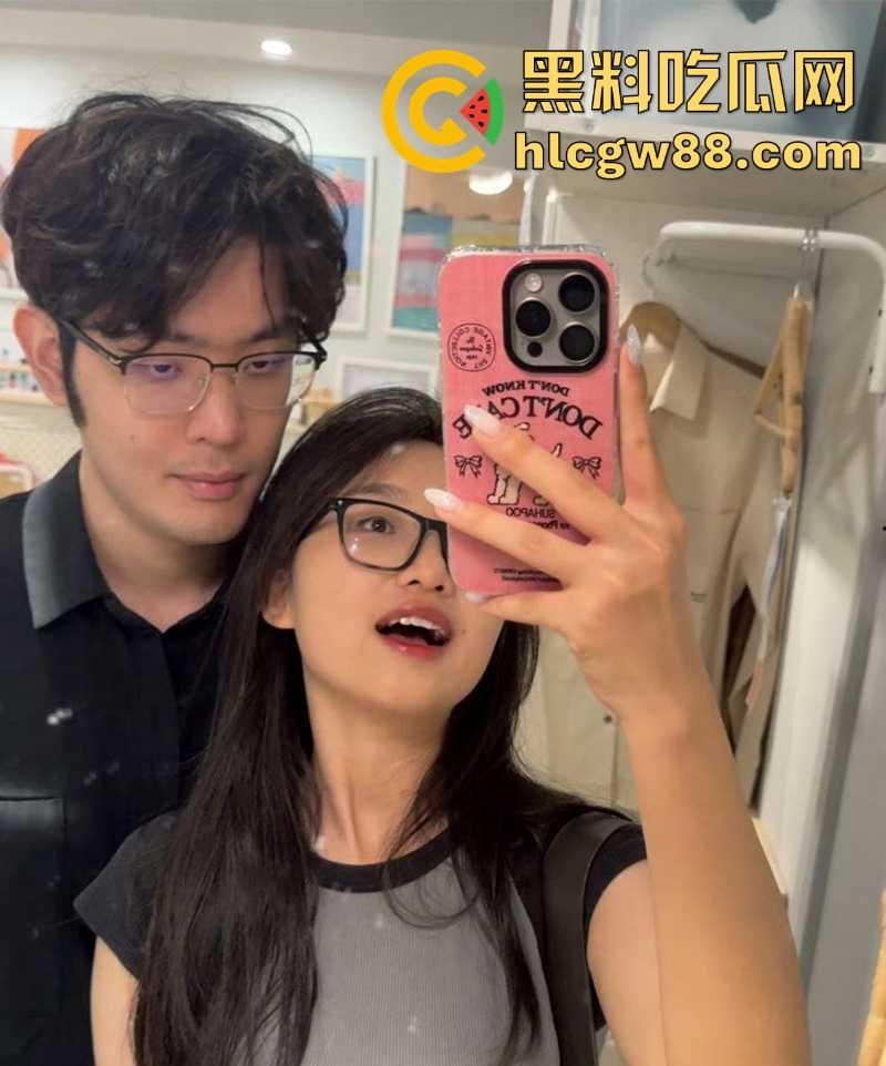 中国传媒大学【白洁】研究生情侣性爱视频曝光 各种舔屌卖骚 无套做爱中出 反差感爆棚! 第4张 中国传媒大学【白洁】研究生情侣性爱视频曝光 各种舔屌卖骚 无套做爱中出 反差感爆棚! 第4张