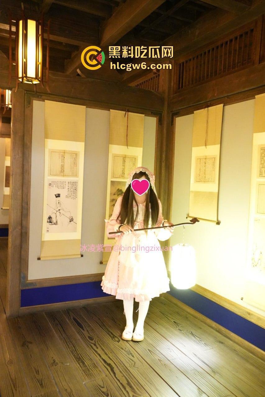 OnlyFans泰国极品骚货情侣【mickeemouse】绿帽癖男友放飞,女友3P、6P大乱斗淫乱得不行! 第9张 OnlyFans泰国极品骚货情侣【mickeemouse】绿帽癖男友放飞,女友3P、6P大乱斗淫乱得不行! 第9张