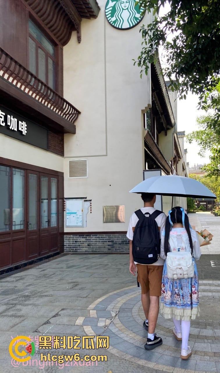 OnlyFans泰国极品骚货情侣【mickeemouse】绿帽癖男友放飞,女友3P、6P大乱斗淫乱得不行! 第10张 OnlyFans泰国极品骚货情侣【mickeemouse】绿帽癖男友放飞,女友3P、6P大乱斗淫乱得不行! 第10张