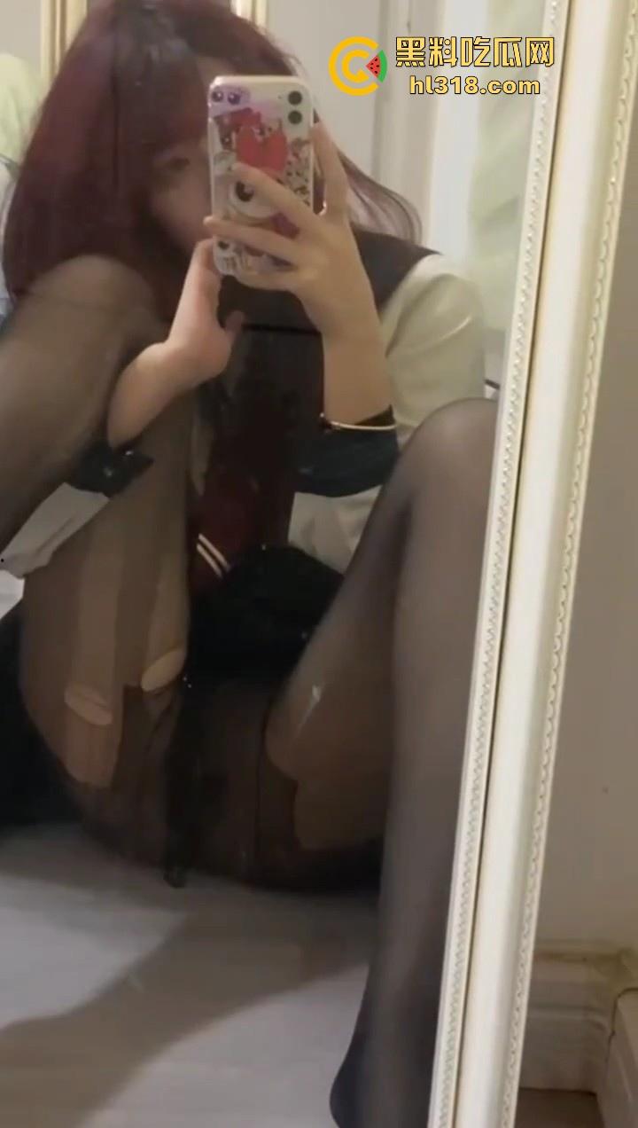 江西文理学院【秦佳琪】自慰视频曝光，绝美颜值可爱萝莉，性感身材极品巨乳，双指插穴怒虐蝴蝶逼！  第3张