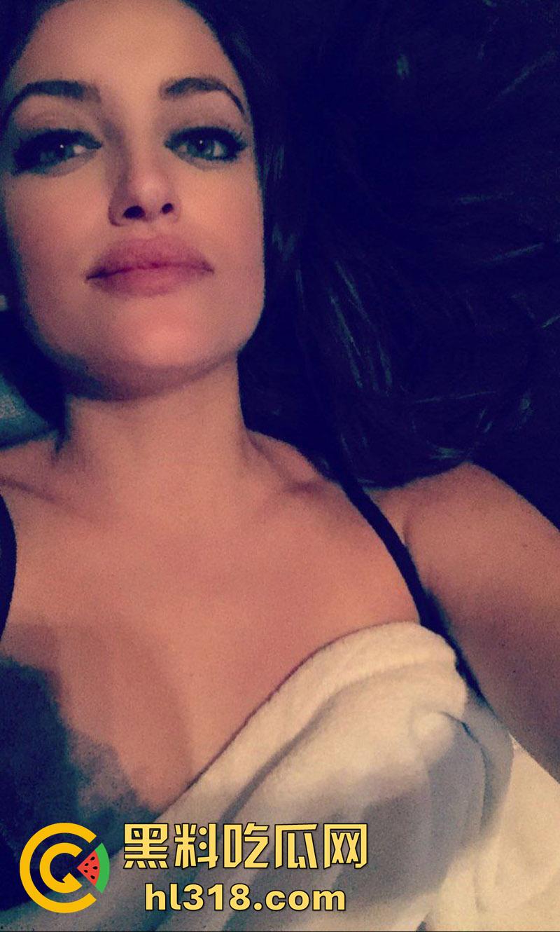 美国女演员【劳伦·贝德福特·罗素】顶级身材大奶女星，裸照性爱视频被黑客曝光，这小穴是真嫩啊！  第2张