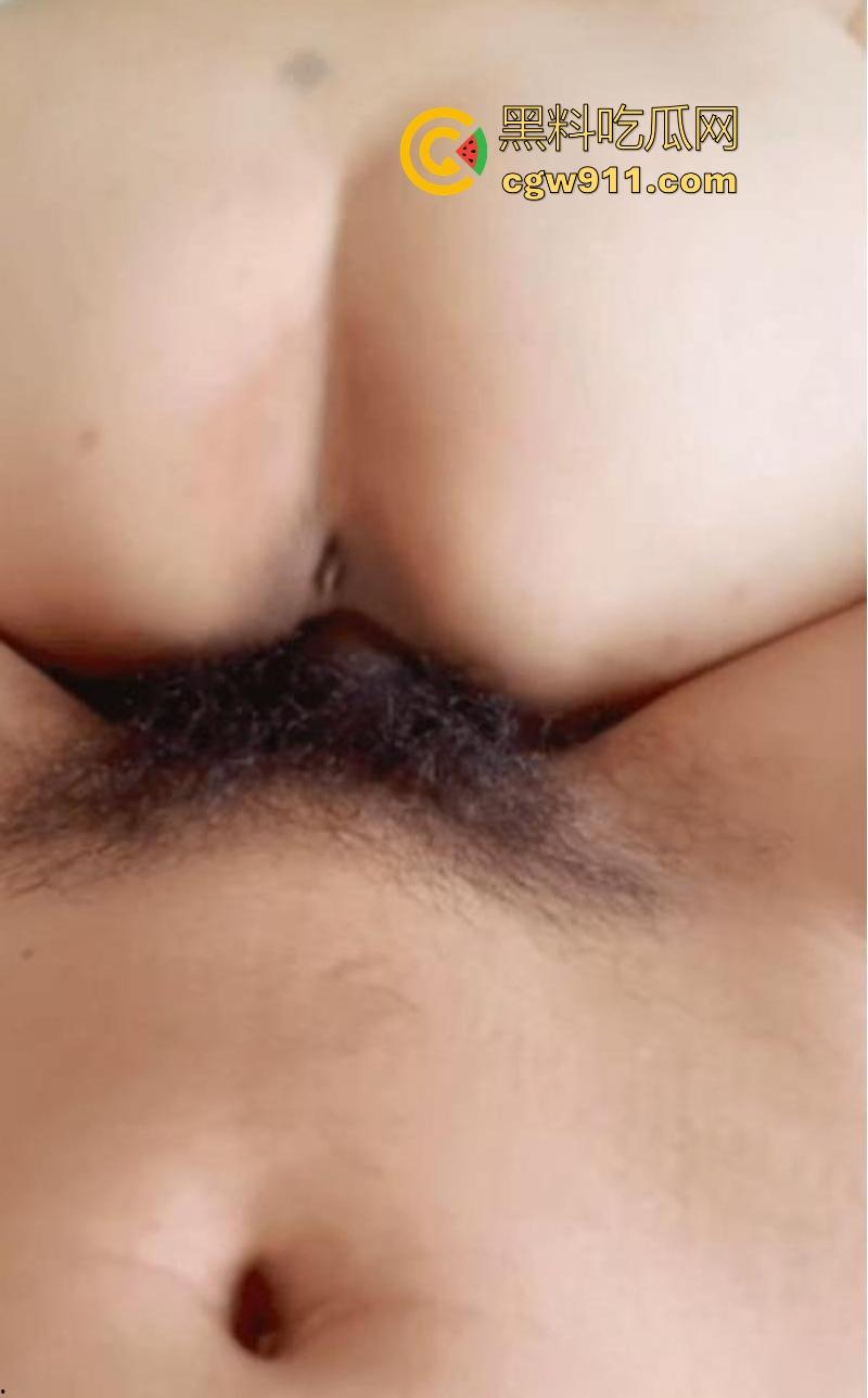 成功驯服骚逼熟女大姐，调情做爱无套暴操一镜到底，浓精灌满湿滑阴道，彻底对我臣服的！  第10张