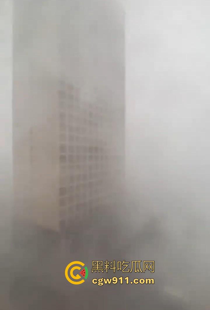 最强的超级台风【桦加沙】登陆阳江后的真实状况，到处都是被吹到的树玻璃，人类在大自然面前是多么渺小啊！  第12张