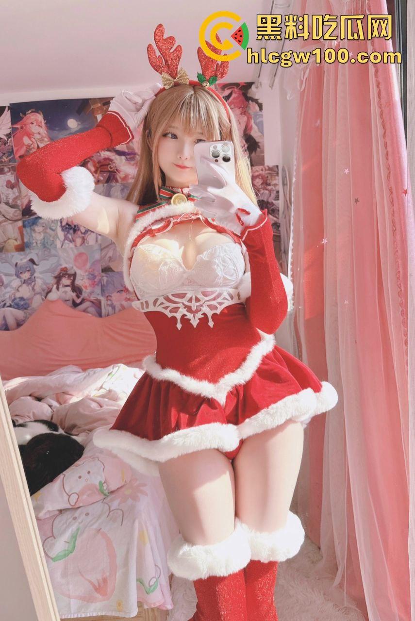 昨晚圣诞夜全员骑鹿 圣诞炮王排行榜火辣出炉 骚气红装妹子一边抽烟喝酒一边操B，礼物湿得发亮！  第5张