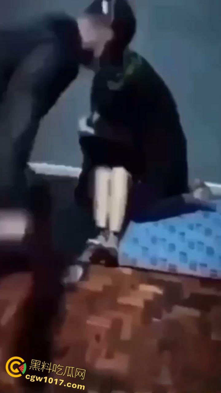 缅北电诈集团大量虐待女猪仔，四大家族之一魏家简直不把人当人，电击虐逼，拖鞋拍胸，虐待调教惨绝人寰！  第3张