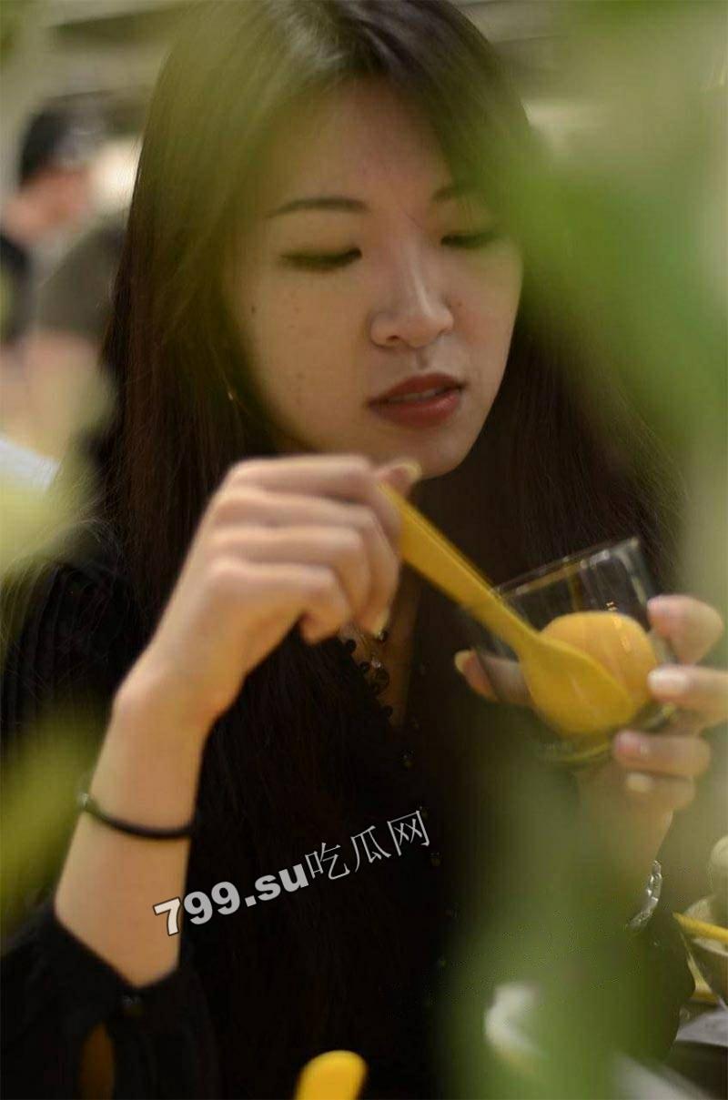 露脸反差婊曝光 成熟知性御姐 曾译萱 大黑逼一看就是千人斩 已经被调教成母狗  第4张