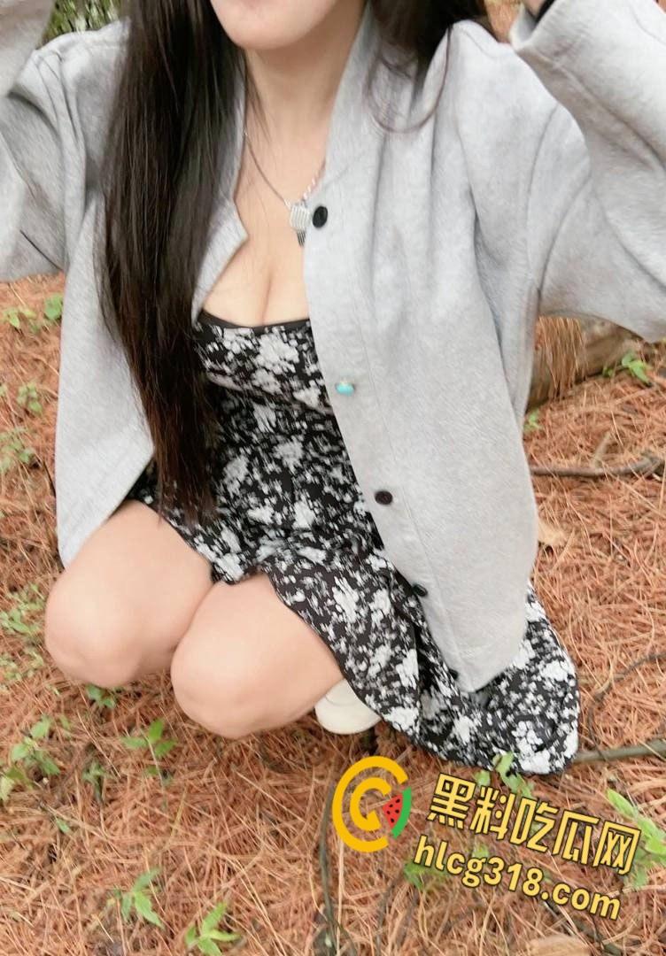 海角大神奶子即正义，带嫂子户外车震露出，野战全自动榨汁机，开车路上还给我口爆 ！  第1张