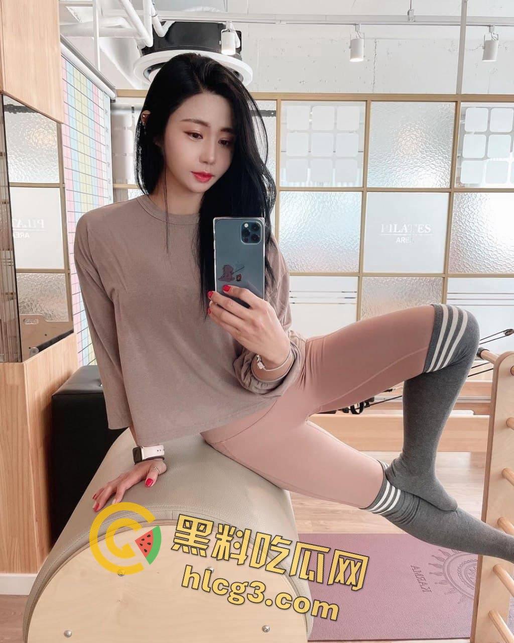 性感尤物超极品美女自慰直播!大尺度反差美女白嫩奶子诱人,骚穴真的欠干! 第4张 性感尤物超极品美女自慰直播!大尺度反差美女白嫩奶子诱人,骚穴真的欠干! 第4张