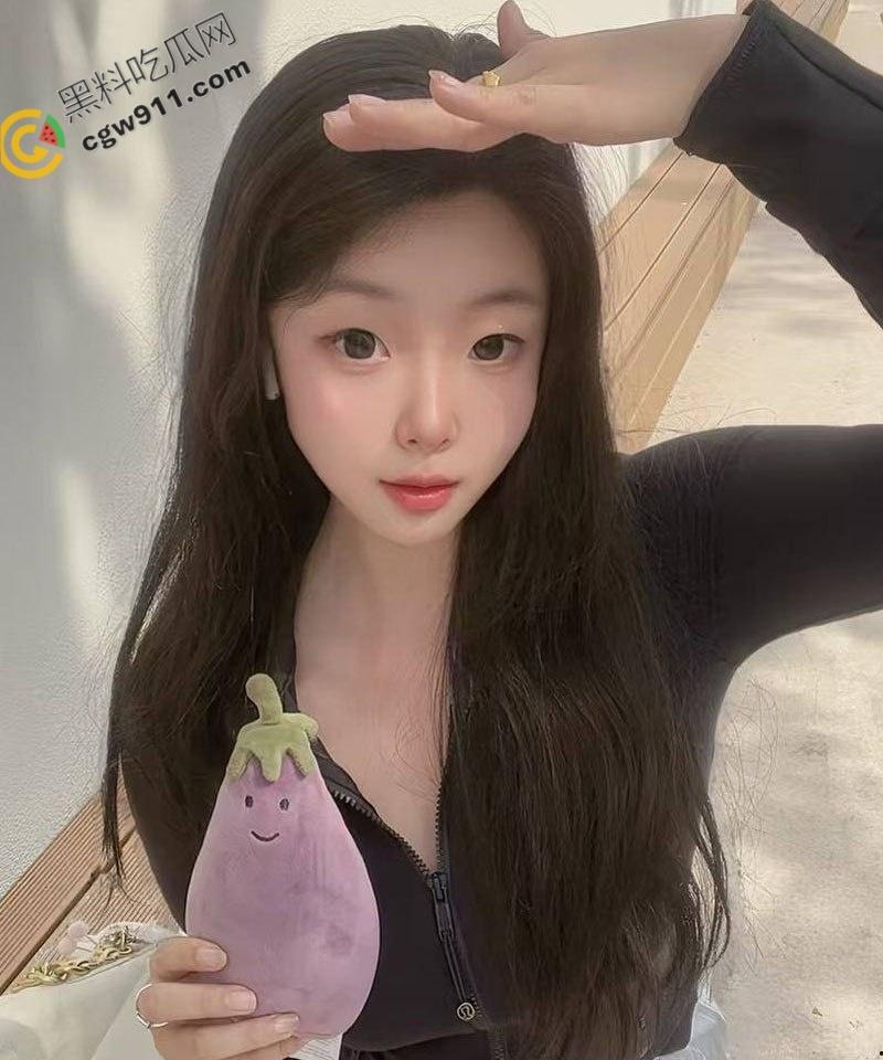 南京大学极品馒头穴JK妹【胡芸泮】泄密:花臂哥3000一夜,操到她高潮连连,淫叫不断,勾魂骨髓 第1张 南京大学极品馒头穴JK妹【胡芸泮】泄密:花臂哥3000一夜,操到她高潮连连,淫叫不断,勾魂骨髓 第1张