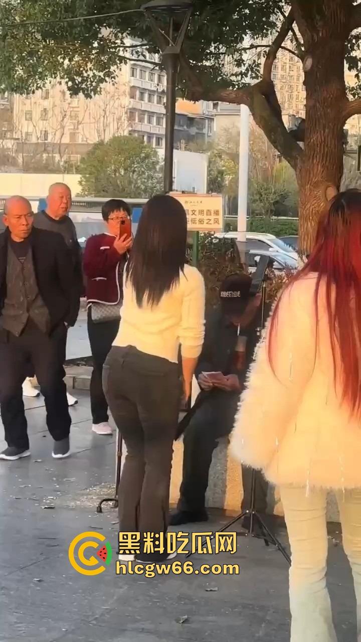 山西晋城榜一大哥线下打赏真实版拒绝中间商，拒绝平台抽成主播秒送身，钱花在刀刃上！  第1张