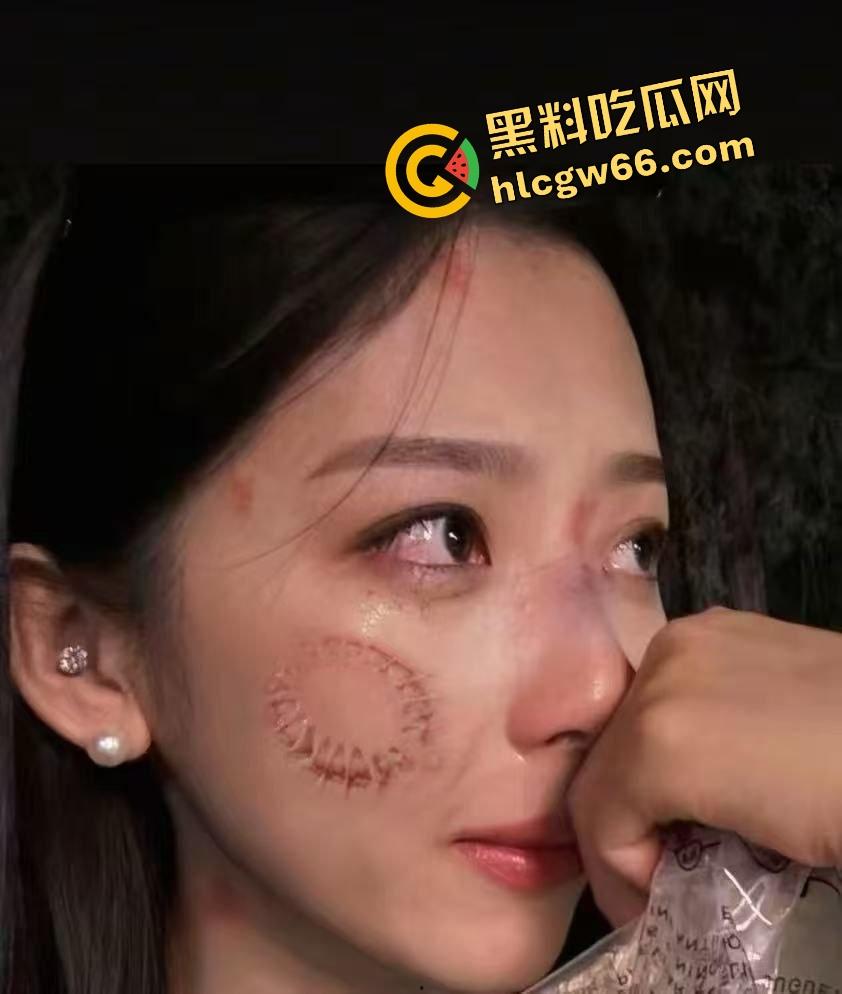 深圳航空变空中肉搏战，两女乘客因太臭香水熏人互殴，连空姐都遭殃被咬出血，航班延误两小时只因一场鼻子矛盾！  第12张