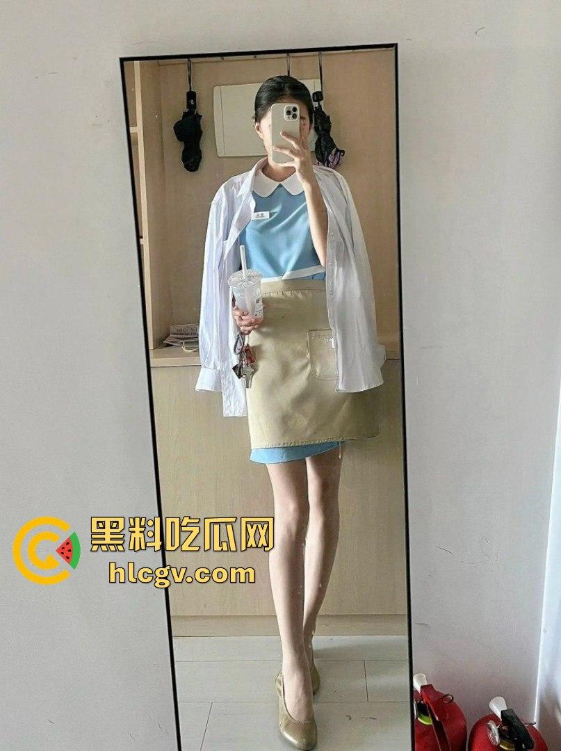 空姐都没这骚！好利来黑丝小姐姐被玩疯了！工装直接干成情趣服，肉丝长腿一顿爆操，想想都上头！  第32张