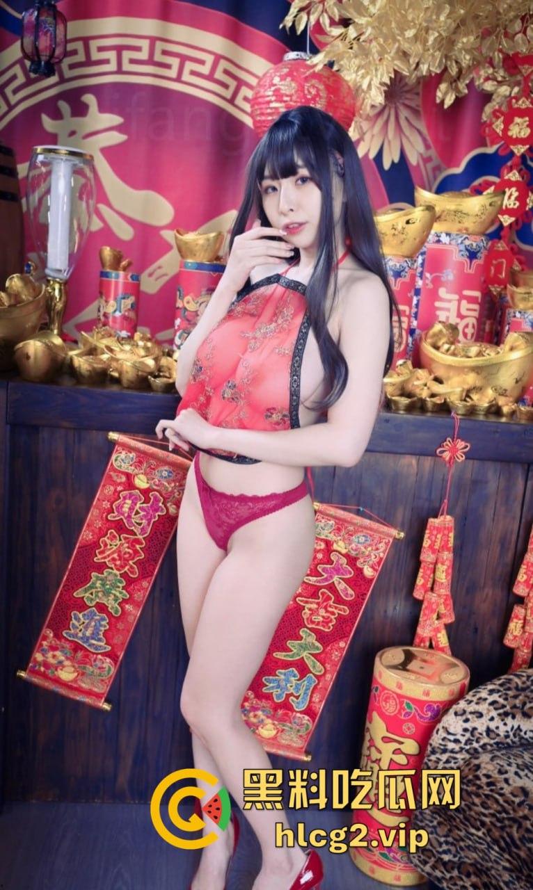 巨乳白虎女神『黎儿 』被洋男后入暴操！口含大鸟舔到高潮，捂嘴抽插爽到快窒息！  第11张