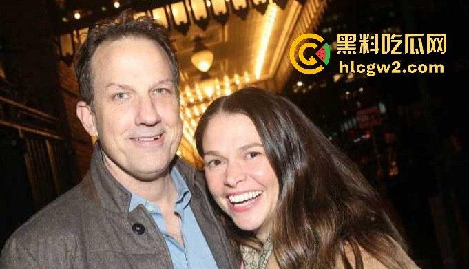 金刚狼扮演者【休·杰克曼】曝知三当三！勾引已婚演员萨顿被揭，活脱脱的美国老曹贼！  第15张